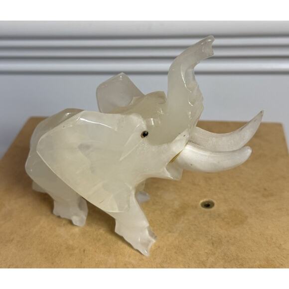 Vintage Hand Carved Onyx Stone Elephant Figurine 4.5” Trunk Up Good Luck Decor - Picture 3 of 7